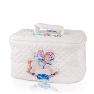 Linea Bimbi quilted baby beauty case.
